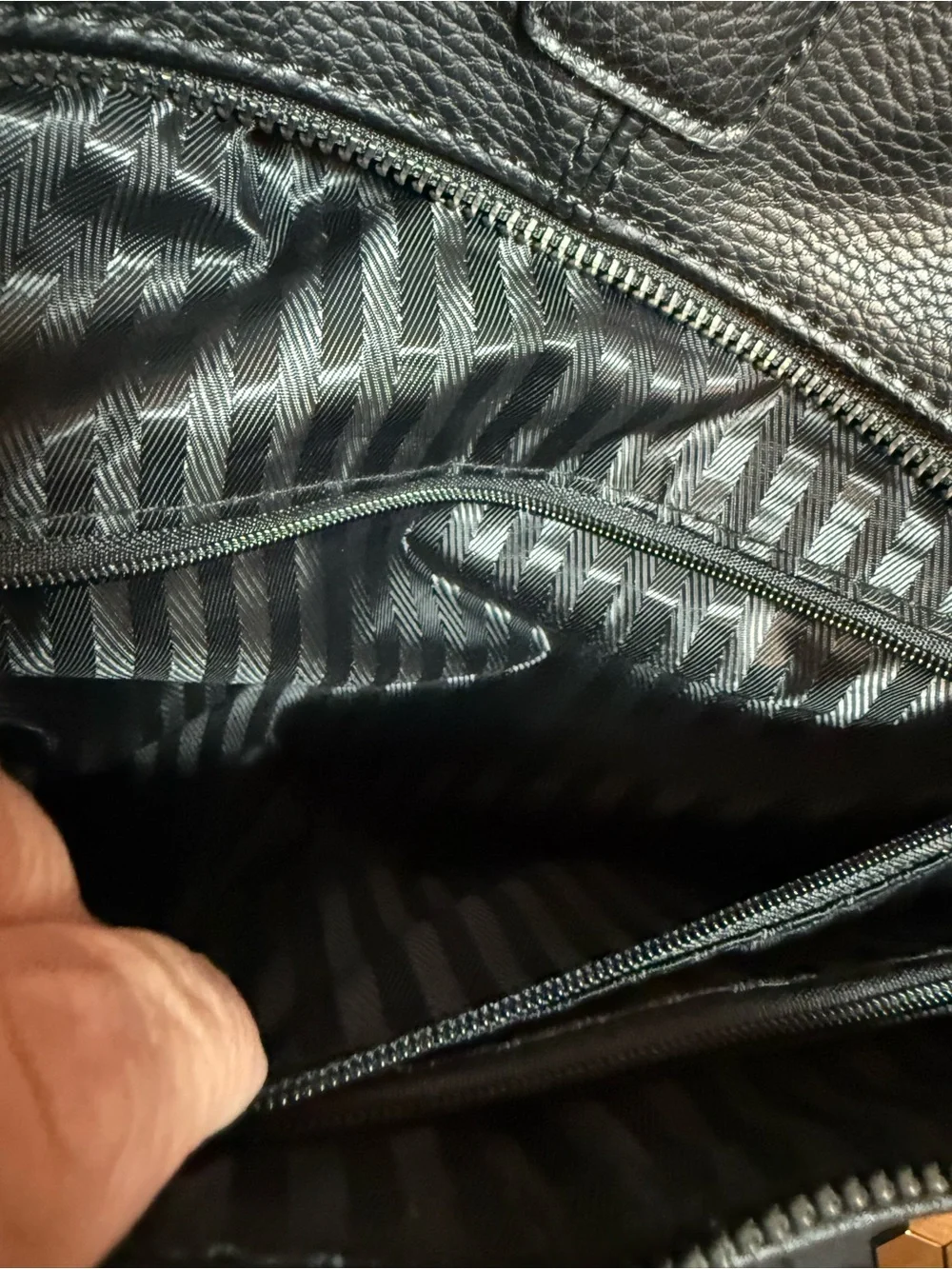 N/A black backpack